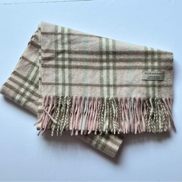 Burberry Scarf Cashmere Nova Check Print Fringe Trim Soft in Pink Classic Plaid - Picture 11 of 12